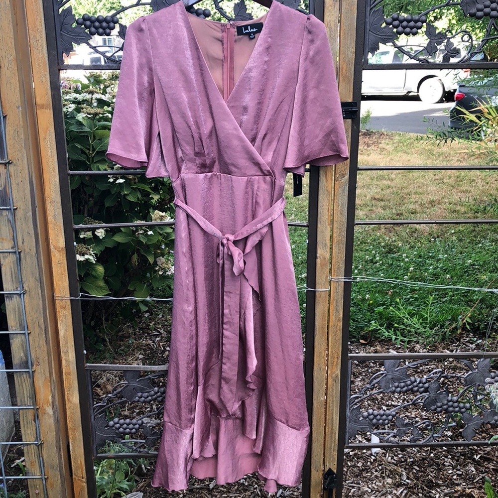 Lulus pink satin like midi dress size S